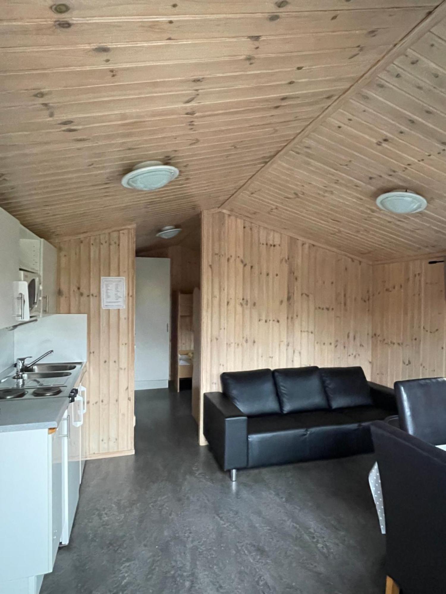 Skara Stads-Camping & Stugby Экстерьер фото